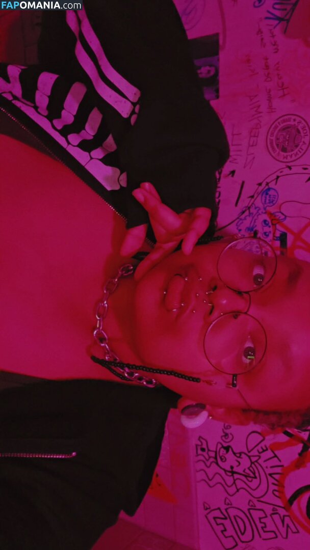 SquishyBf / gutzbf / https: / squishybf_ Nu OnlyFans  Foto vazada #8