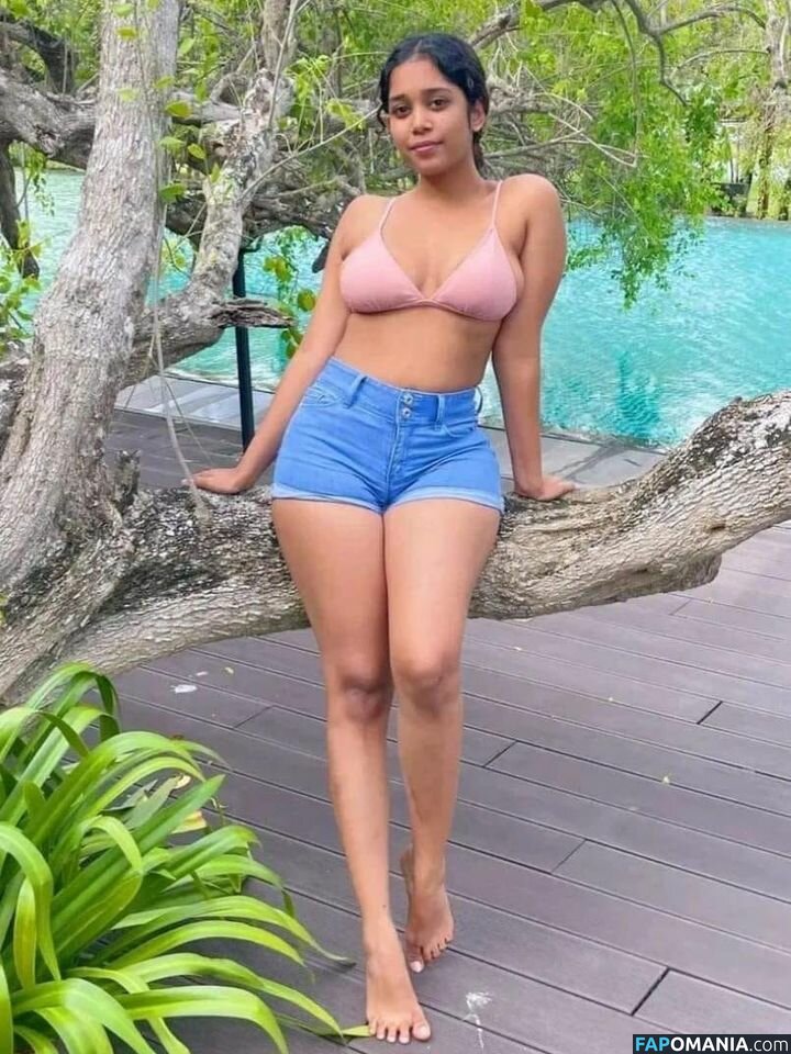 Sri Lanka / Sri Lankan Girls / hashini.guruge / poojaniperera Nu OnlyFans  Foto vazada #13