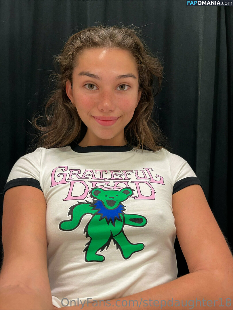 brianmcc23 / stepdaughter18 Nu OnlyFans  Foto vazada #19