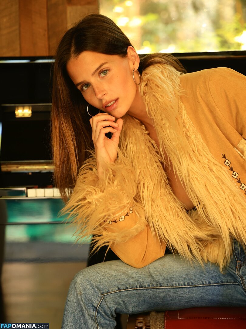 Steph Mandich / shopmononoke / stephmandich Nu OnlyFans  Foto vazada #212