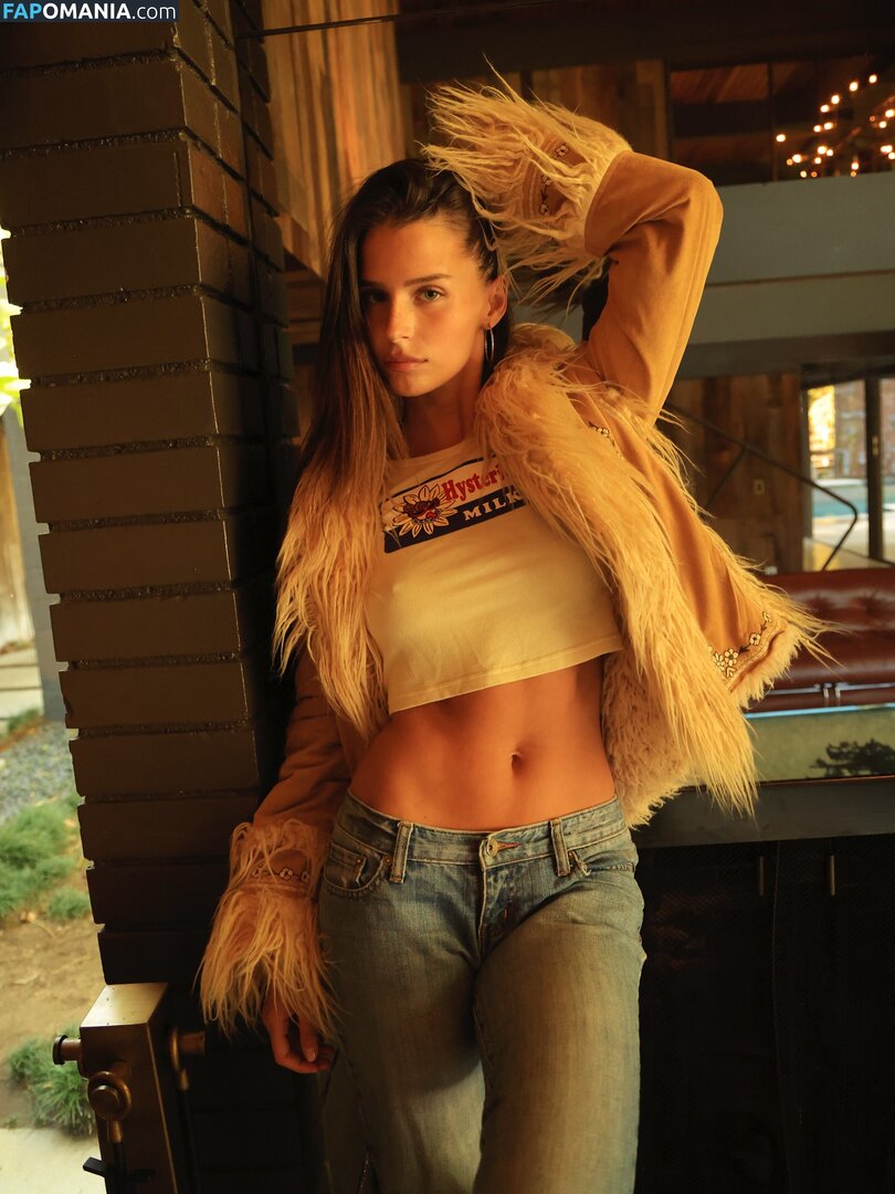 Steph Mandich / shopmononoke / stephmandich Nu OnlyFans  Foto vazada #213