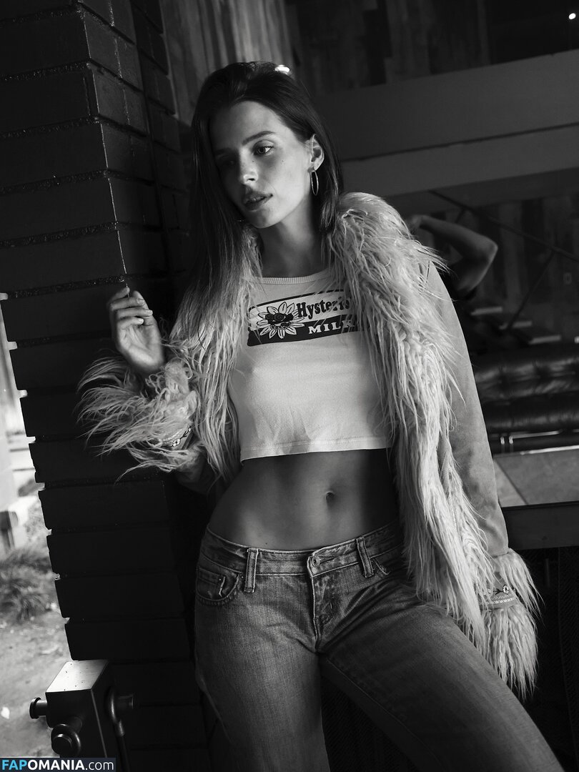 Steph Mandich / shopmononoke / stephmandich Nu OnlyFans  Foto vazada #215