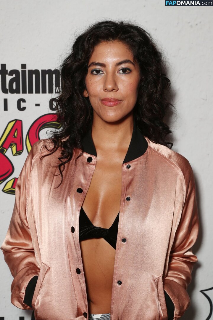 Rosa Diaz Brooklyn Nine-Nine / Stephanie Beatriz / stephaniebeatriz Nu OnlyFans  Foto vazada #42