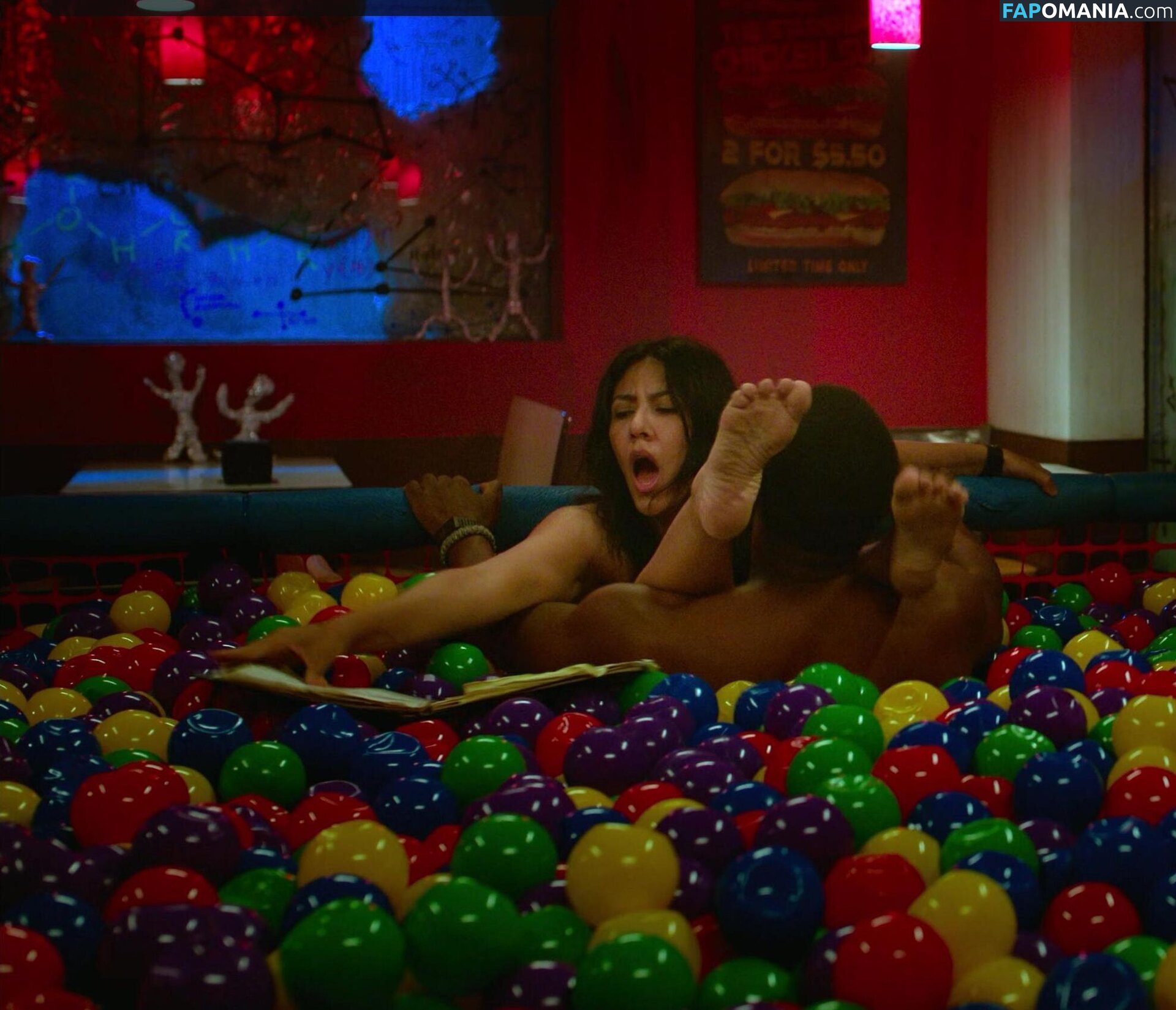 Rosa Diaz Brooklyn Nine-Nine / Stephanie Beatriz / stephaniebeatriz Nu OnlyFans  Foto vazada #85