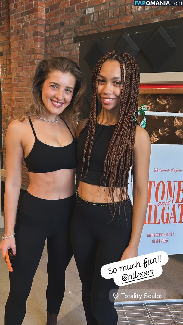 Stephanie Niles / https: / nileees Nu OnlyFans  Foto vazada #1