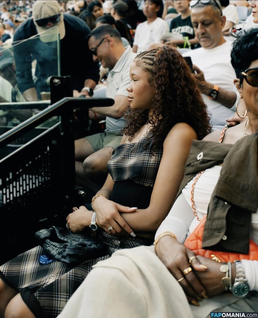 Storm Reid / stormikush / stormreid Nu OnlyFans  Foto vazada #481