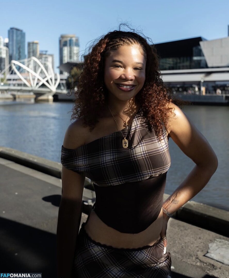 Storm Reid / stormikush / stormreid Nu OnlyFans  Foto vazada #482