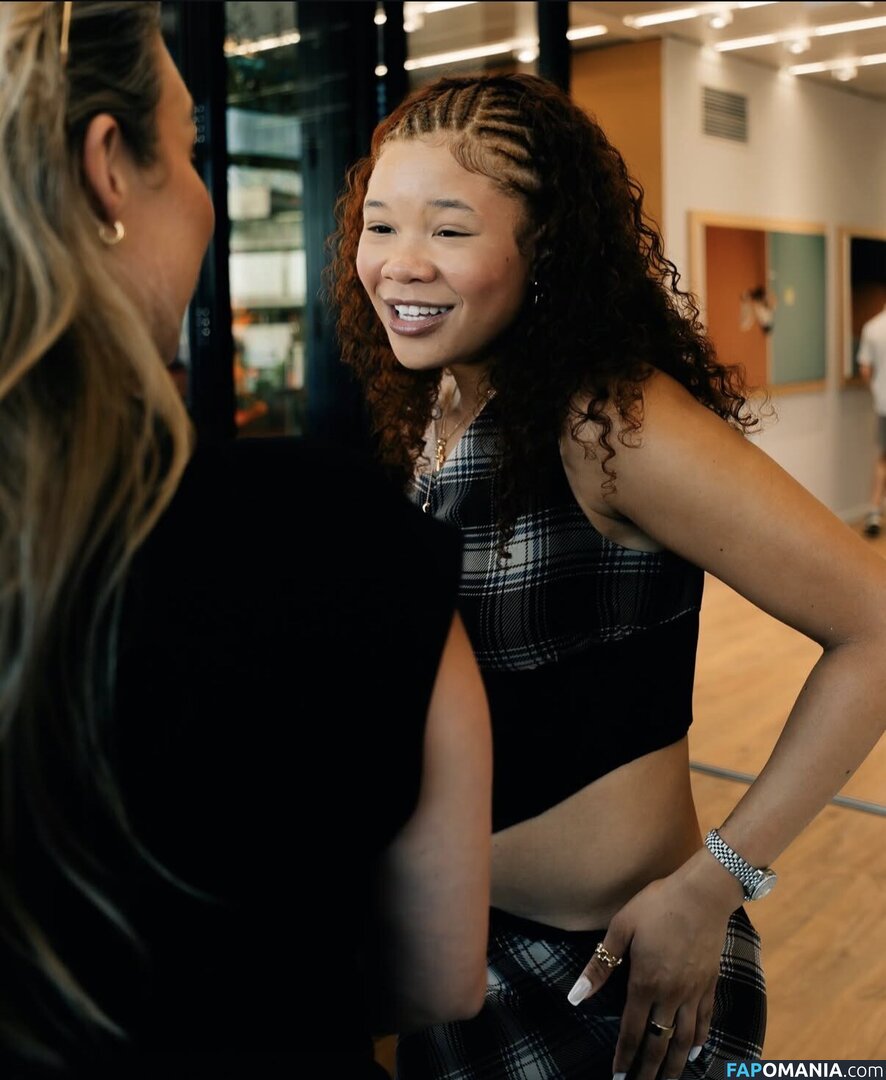 Storm Reid / stormikush / stormreid Nu OnlyFans  Foto vazada #484