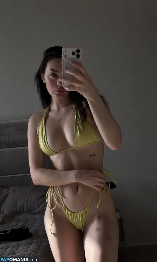 Story_ri / carolinastory / u271019288 Nu OnlyFans  Foto vazada #33
