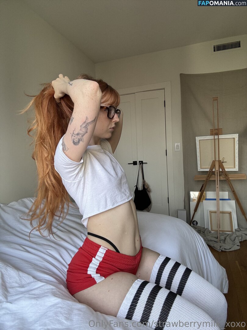 StrawbMilk_xoxo / strawberrymilk__xoxo / strawberrymilk_xoxo Nu OnlyFans  Foto vazada #5