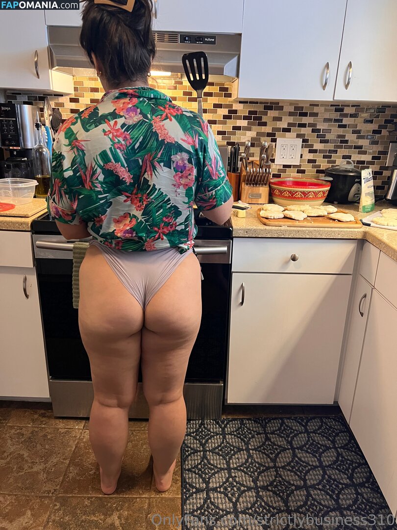 Strictly Business / StrictlyBusiness310 / imstrictlybusiness / transparency Nu OnlyFans  Foto vazada #11