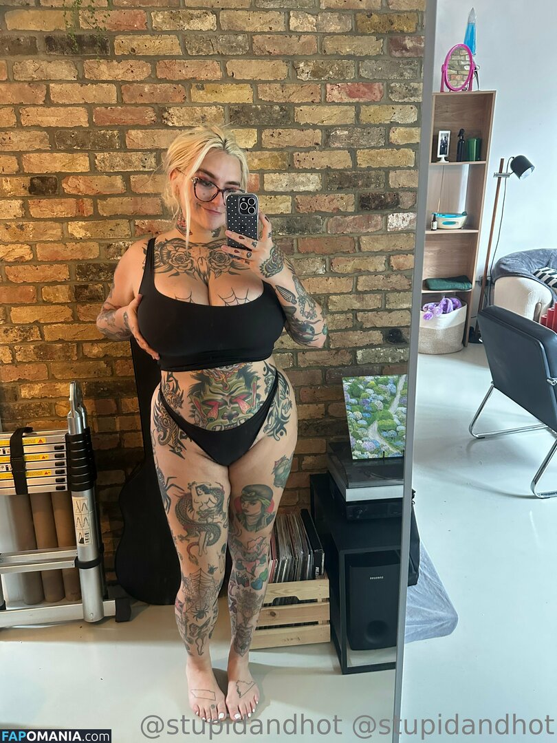 krispypinaham / stupiderandhotter Nu OnlyFans  Foto vazada #7
