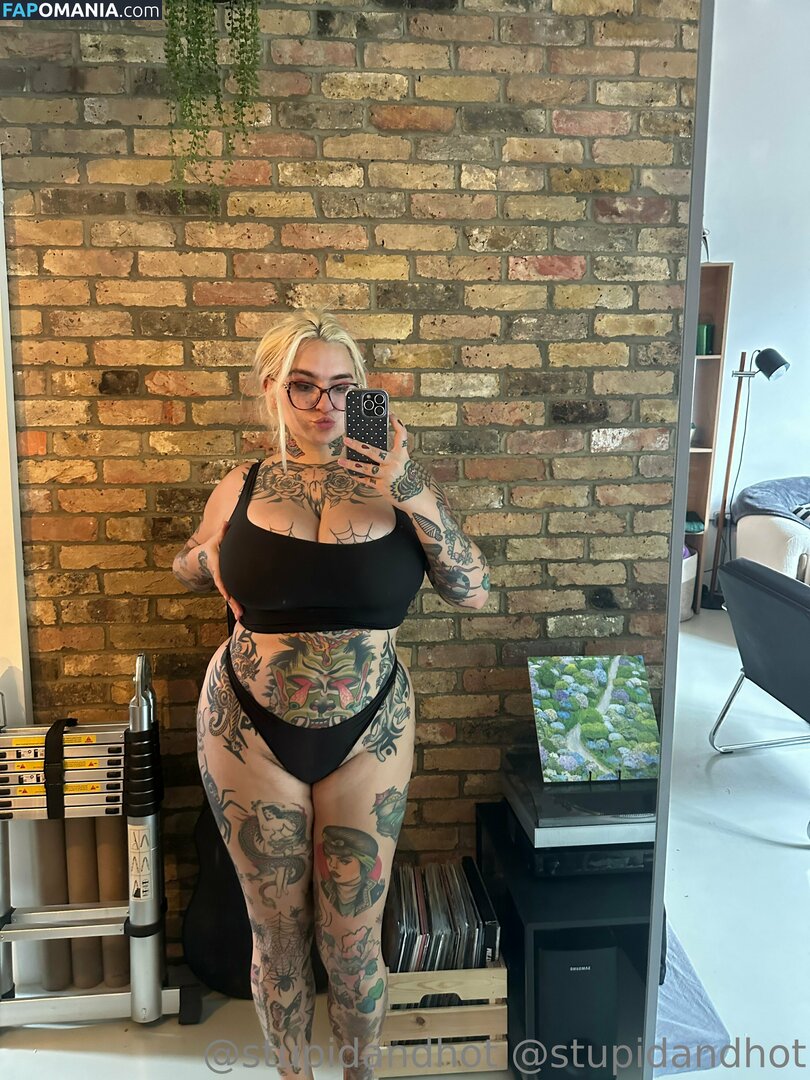 krispypinaham / stupiderandhotter Nu OnlyFans  Foto vazada #8