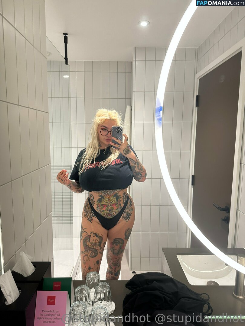 krispypinaham / stupiderandhotter Nu OnlyFans  Foto vazada #9