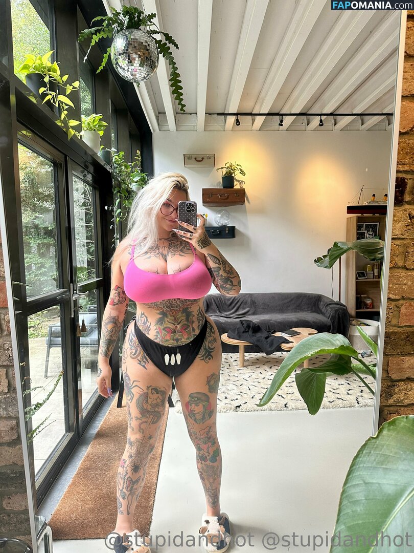 krispypinaham / stupiderandhotter Nu OnlyFans  Foto vazada #22