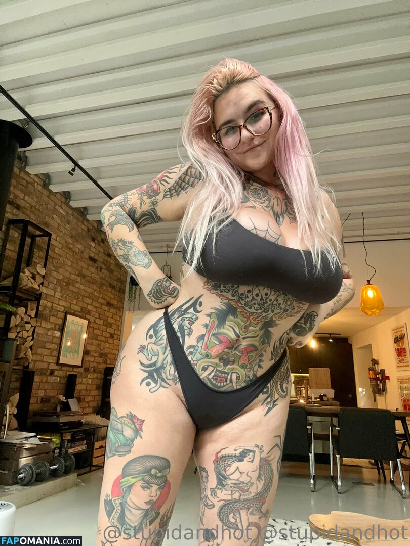 krispypinaham / stupiderandhotter Nu OnlyFans  Foto vazada #27