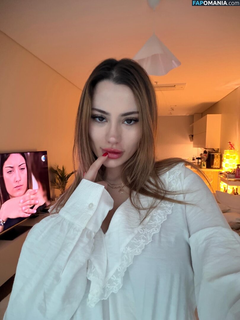 Su Balcı / sublcc Nu OnlyFans  Foto vazada #1