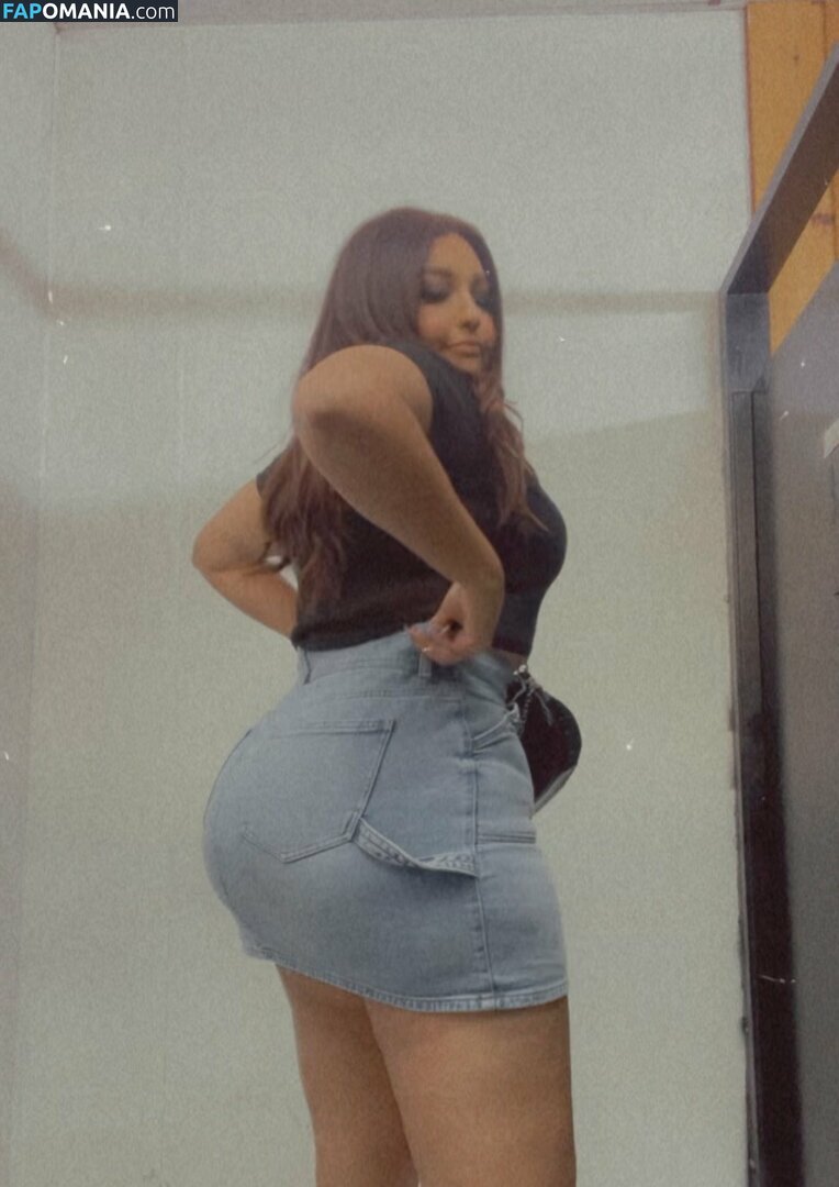 sue012 / sue012_ Nu OnlyFans  Foto vazada #4