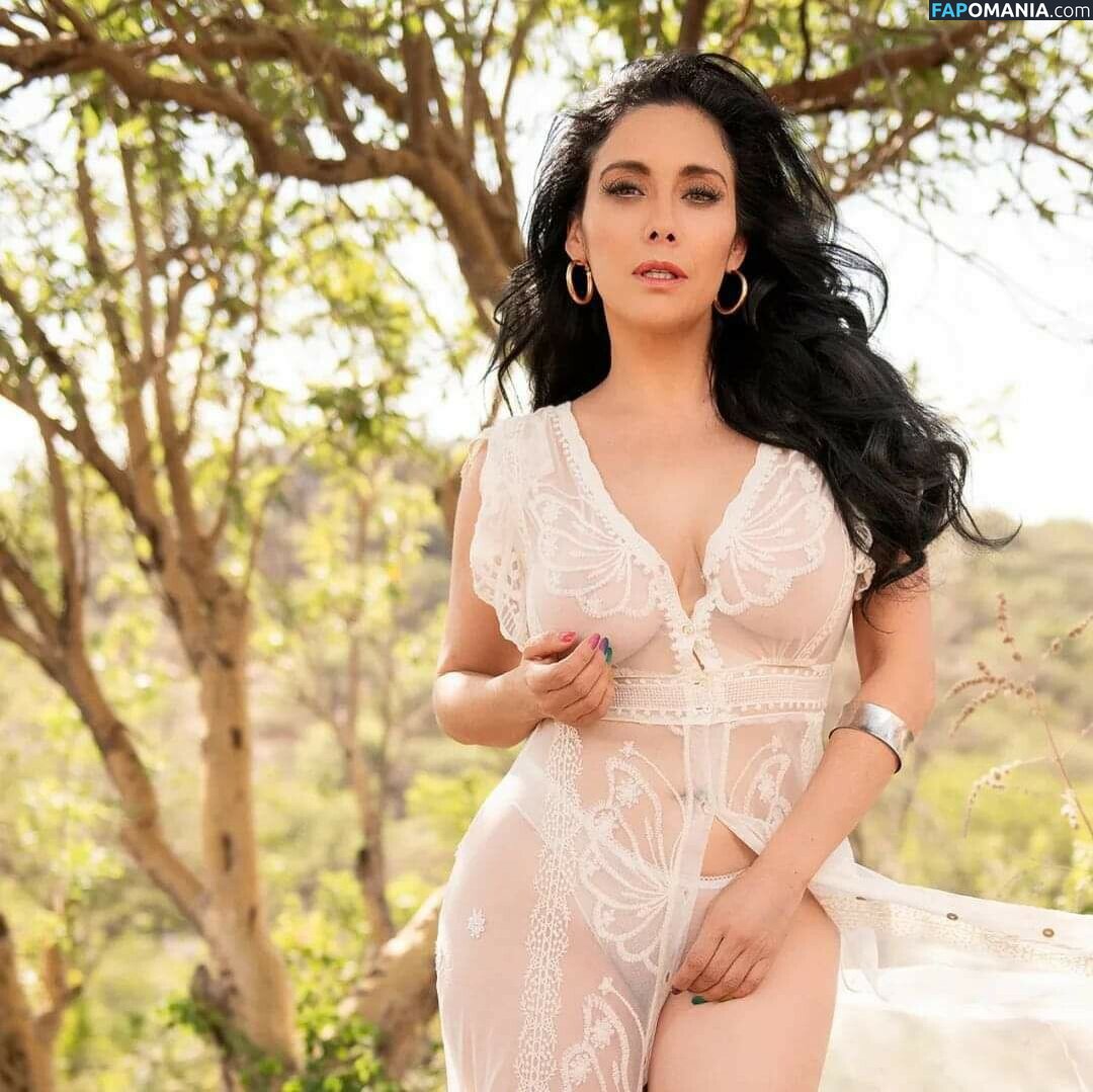 Sugey Abrego / https: / sugeyabrego / sugeyabregotv Nu OnlyFans  Foto vazada #38
