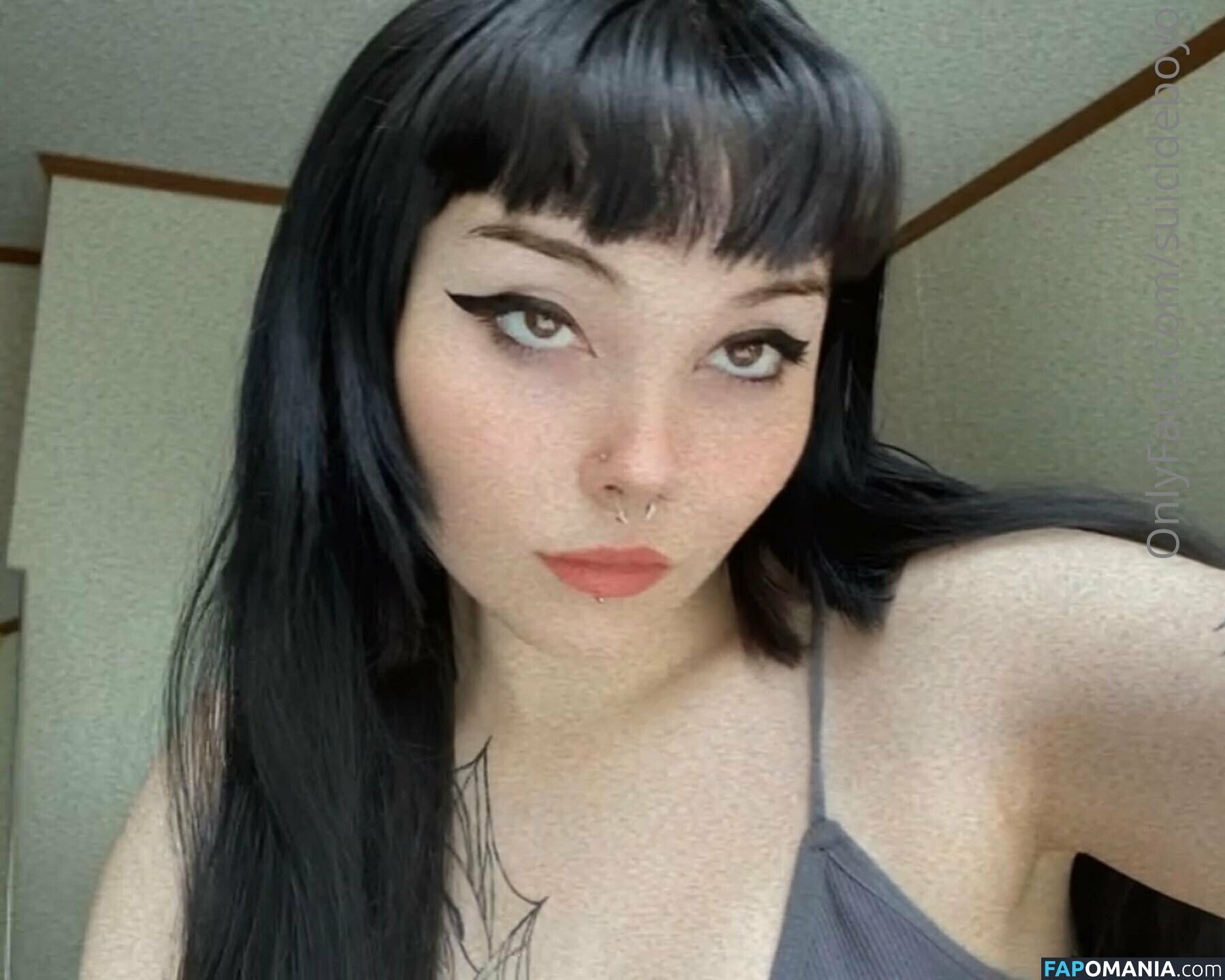 Suicideboyo / https: / kreature_girl Nu OnlyFans  Foto vazada #2
