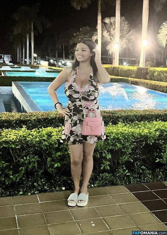 SummerT / _ssummer / summertee23 / summerwalker Nu OnlyFans  Foto vazada #16