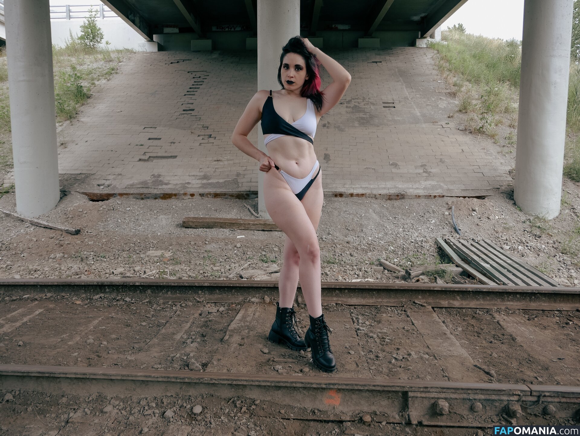 SunfyreTv Nu OnlyFans  Foto vazada #408