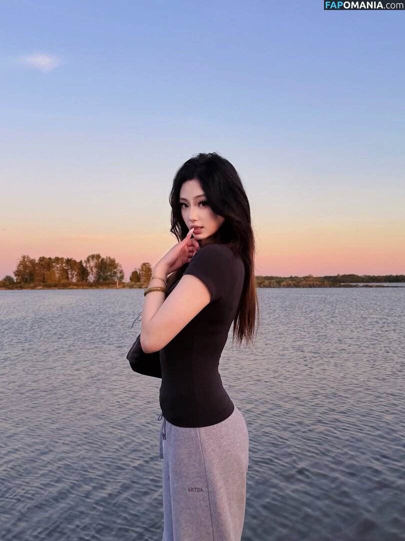 Susansunn / https: / susan_sun17 Nu OnlyFans  Foto vazada #9