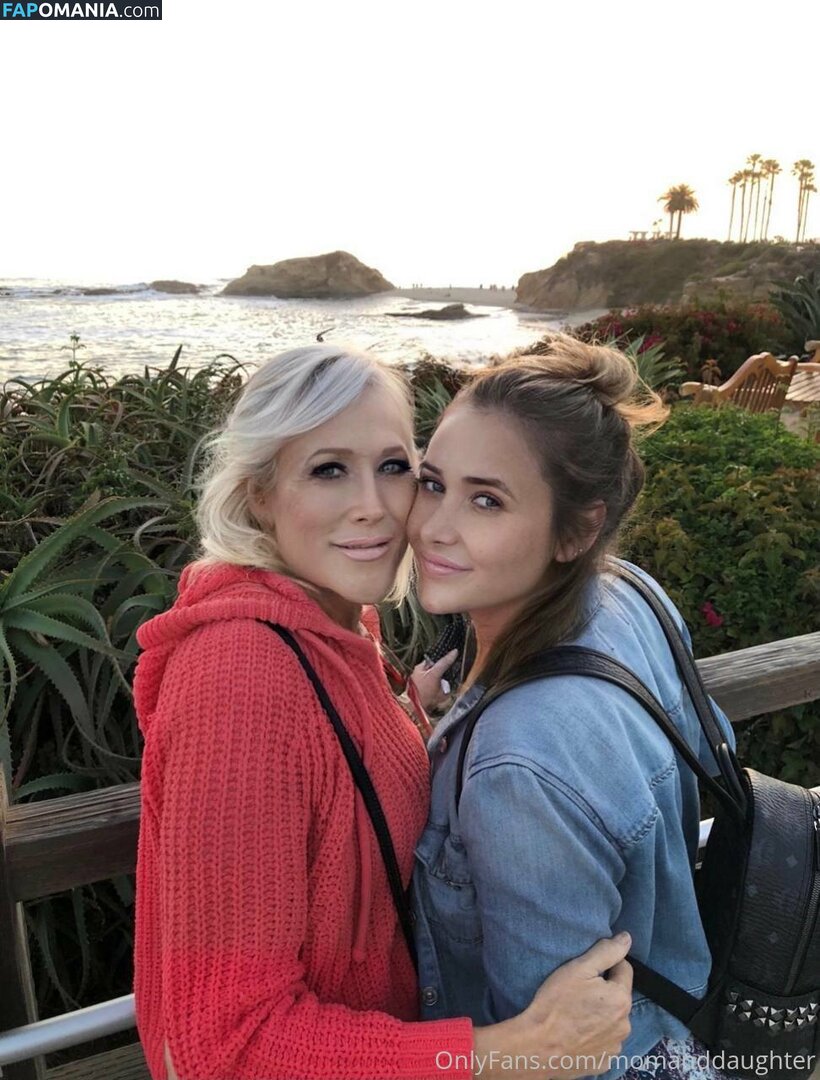 suzieandhannah / suzieandhannahfree Nu OnlyFans  Foto vazada #7