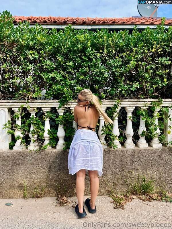 Sweetypieeee / amelinameli / https: Nu OnlyFans  Foto vazada #7