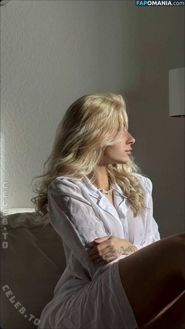 Sxrxhvrx / sxrxh.vrx Nu OnlyFans  Foto vazada #1