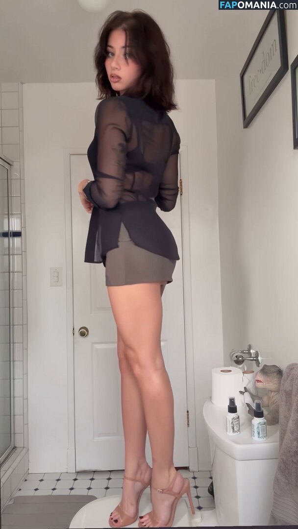 Sydney Taylor / atsydneytaylor / sydneyy.taylor Nu OnlyFans  Foto vazada #1