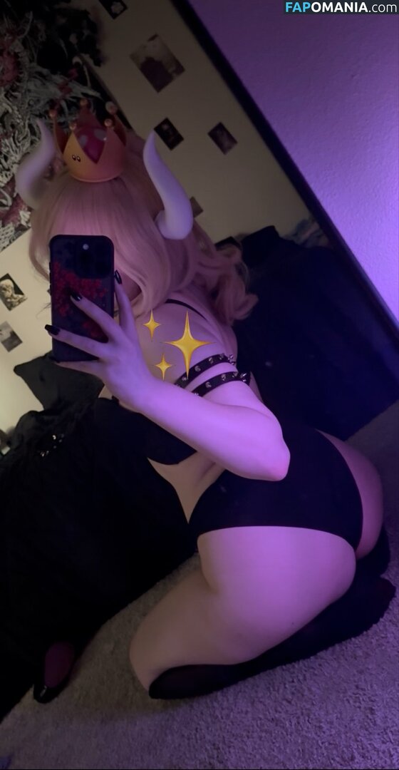 Sylvee / SylveeVT / ashhbearr_ / onlyfans Nu OnlyFans  Foto vazada #284