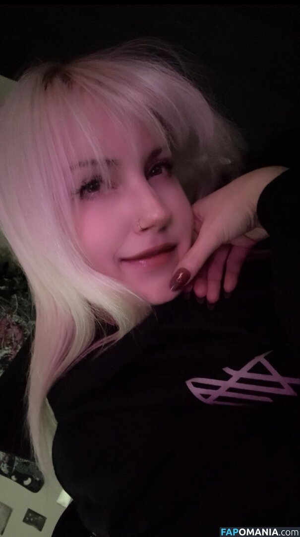 Sylvee / SylveeVT / ashhbearr_ / onlyfans Nu OnlyFans  Foto vazada #285