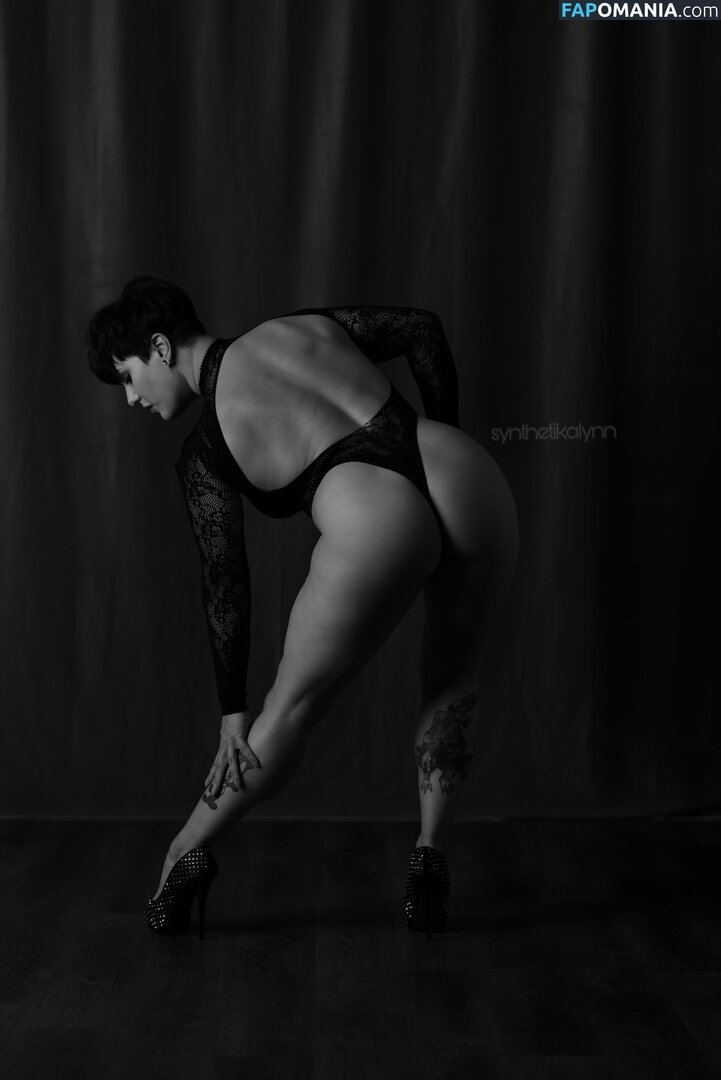 Synthetika Lynn / synthetika_lynn / synthetikalynn Nu OnlyFans  Foto vazada #1