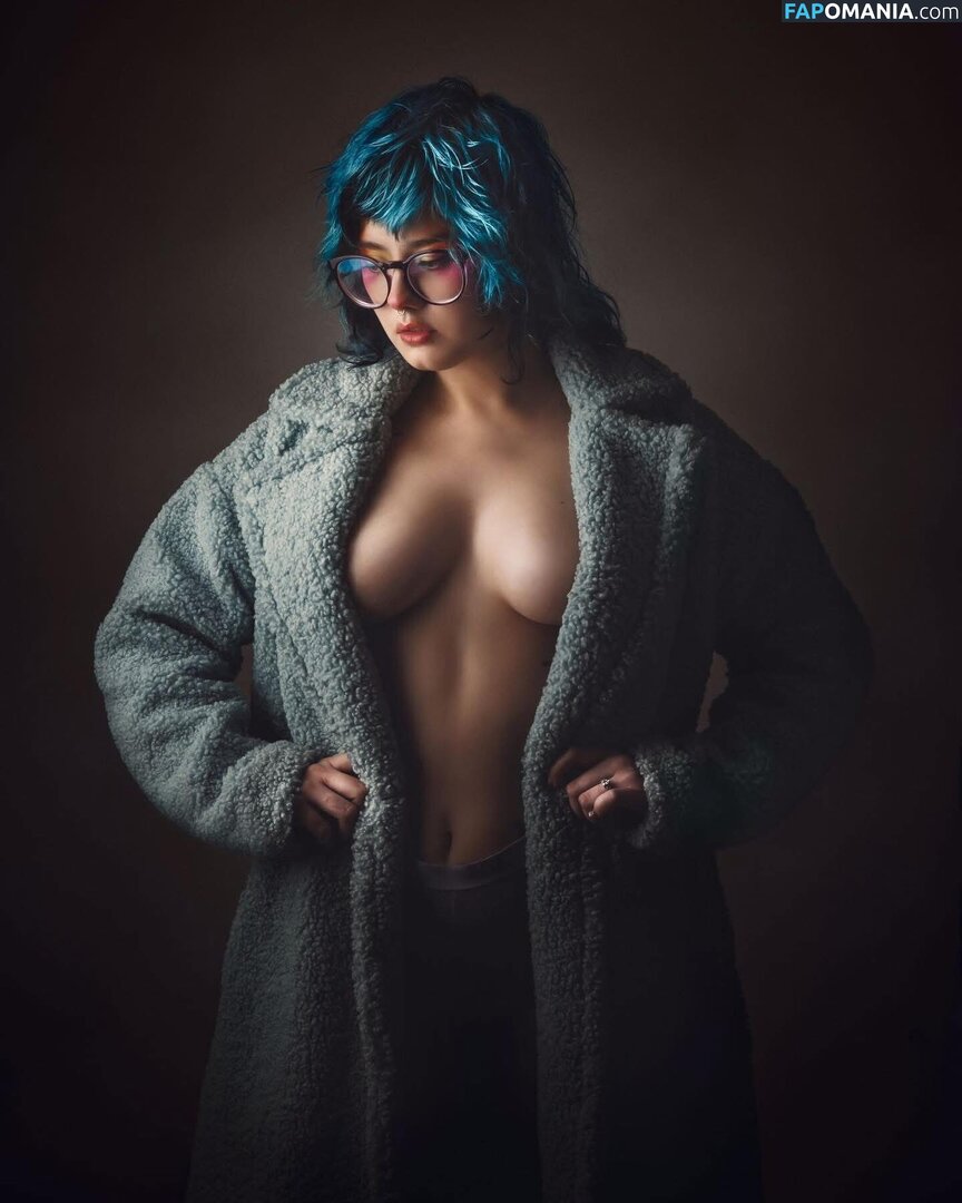 Bludegar / Tabatha Pacer / tabathapacer Nu OnlyFans  Foto vazada #5