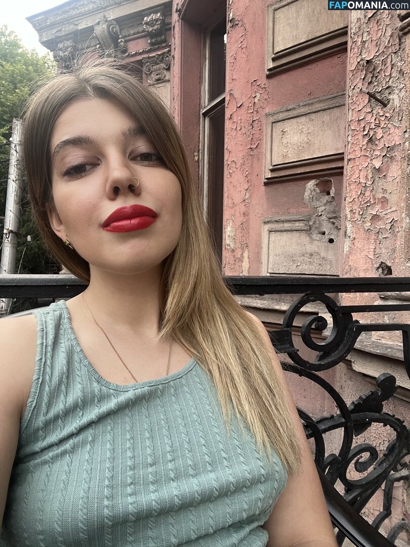 TanuXaPacman / радужная провокаторка Nu OnlyFans  Foto vazada #3