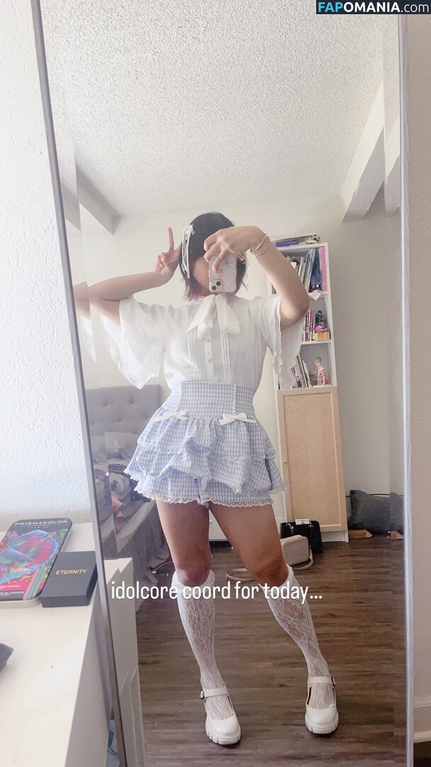 Reina / reina.xo / tarantunya / yousoromi Nu OnlyFans  Foto vazada #12