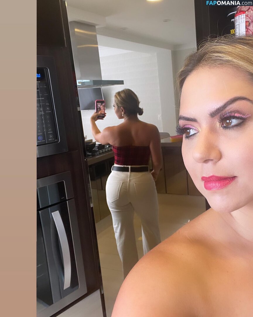 Tati Cariani / taticariani_nutri Nu OnlyFans  Foto vazada #8