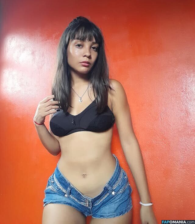taty.aguero.750 Nu OnlyFans  Foto vazada #7