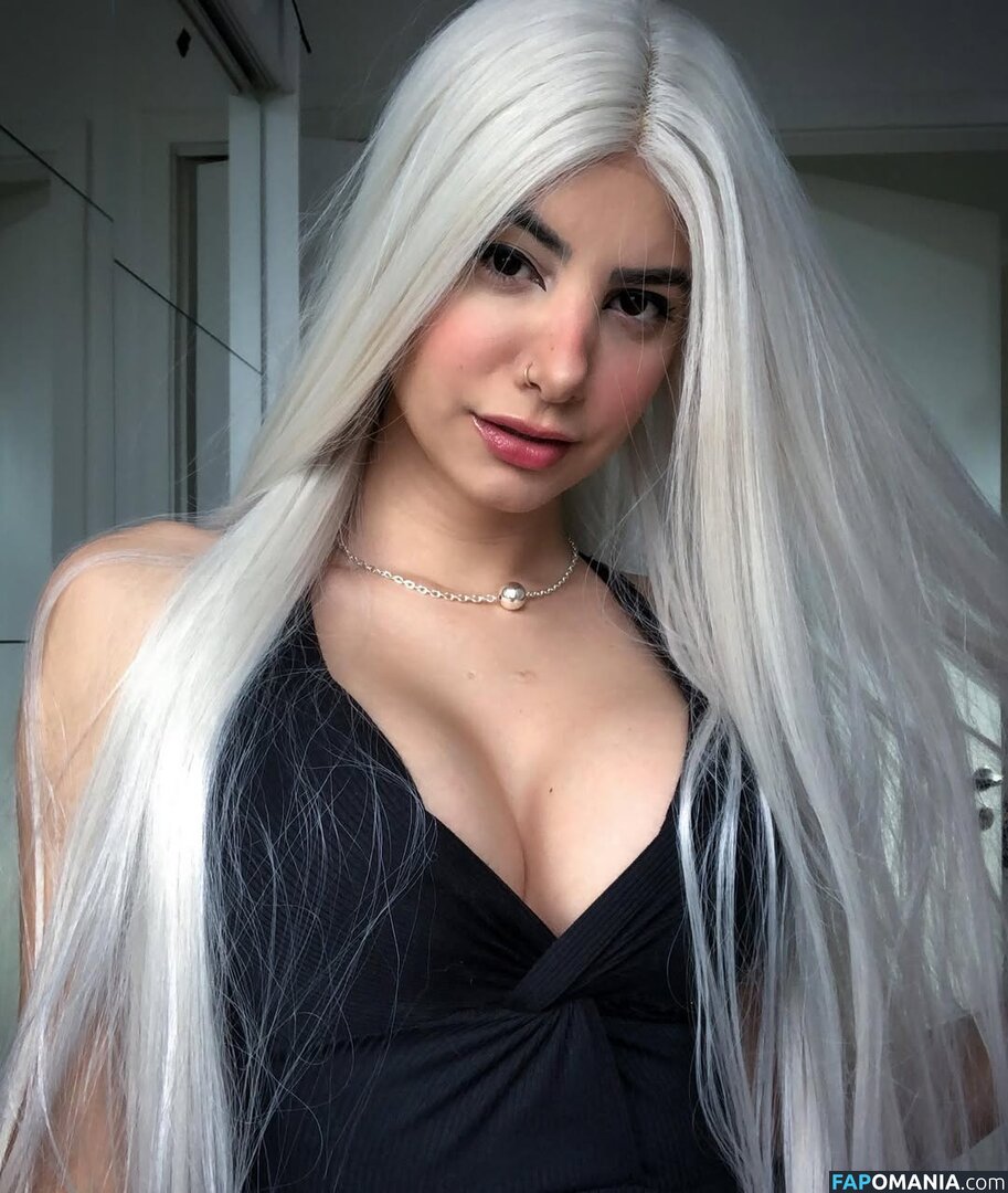 Carol Oliveira / Tawna / tawnaa_ Nu OnlyFans  Foto vazada #2