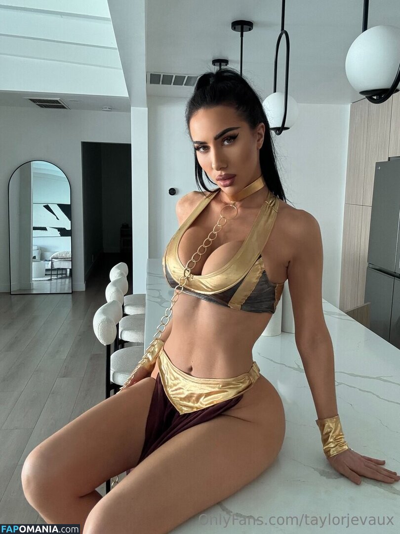 Taylor Jevaux / taylorjevaux Nu OnlyFans  Foto vazada #4