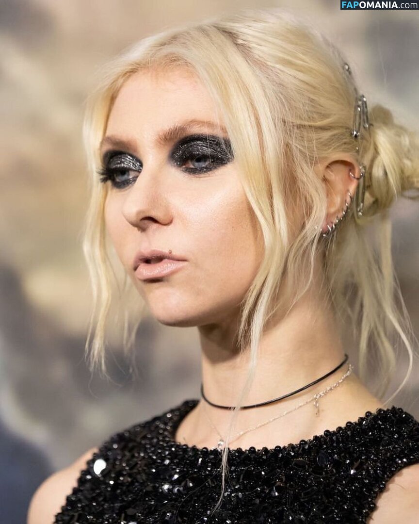 Taylor Momsen / aryelsoul / taylormomsen Nu OnlyFans  Foto vazada #707