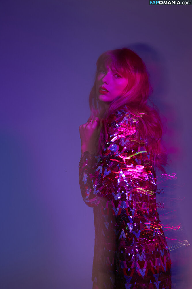 Taylor Swift / taylorswift / taylorswift13 Nu OnlyFans  Foto vazada #136