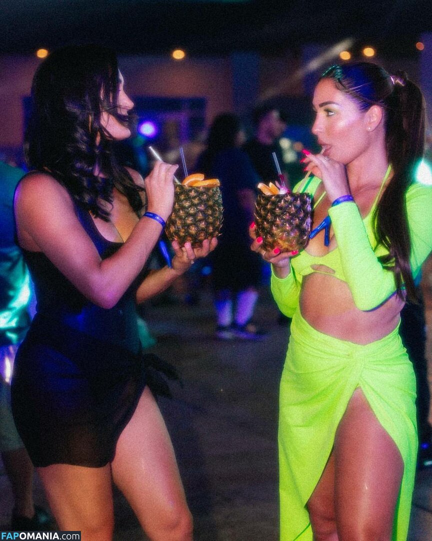 Nikki Bella & Brie Bella / The Bella Twins / thenikkibella Nu OnlyFans  Foto vazada #138