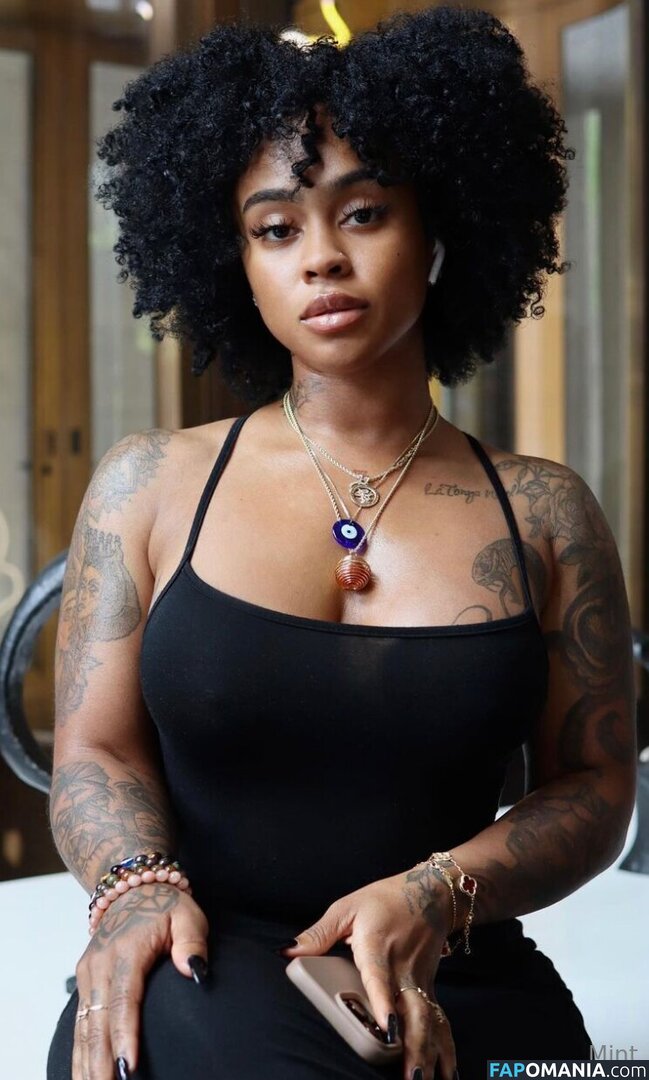 thereal_mint / therealbombshell_mint Nu OnlyFans  Foto vazada #1