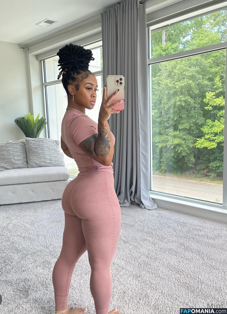 thereal_mint / therealbombshell_mint Nu OnlyFans  Foto vazada #15