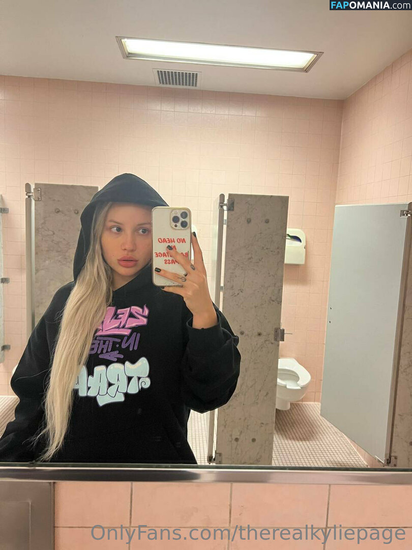 kyliepageofficial / therealkyliepage Nu OnlyFans  Foto vazada #22