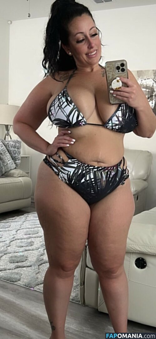 diamondntheruff103 / italianuniqueen / thickitalianmami Nu OnlyFans  Foto vazada #8