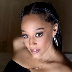 Tia Mowry