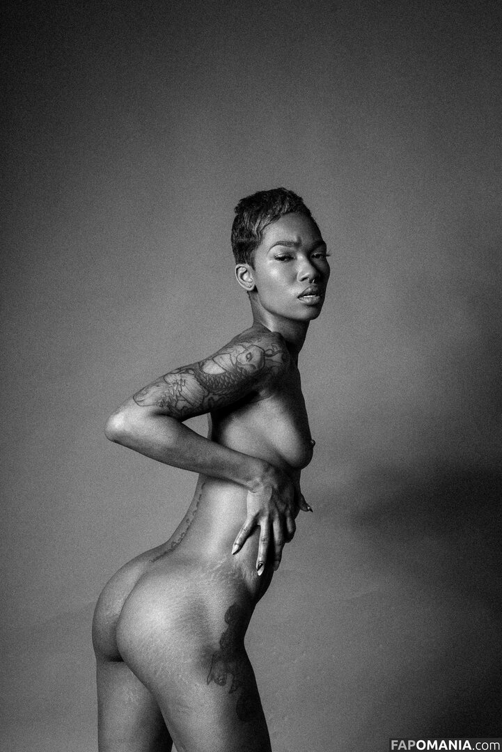 TheRealTiaReid / Tia Reid / corpsdedieu / https: / officialtiareid Nu OnlyFans  Foto vazada #13